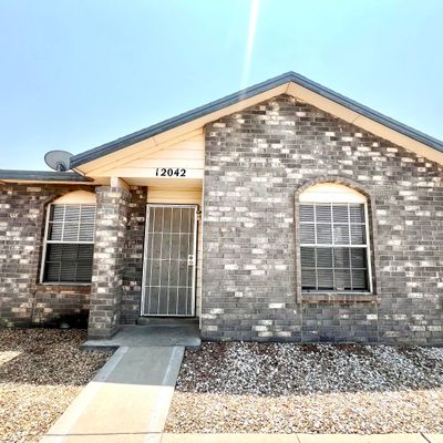 12042 Royal Woods Dr, El Paso, TX 79936