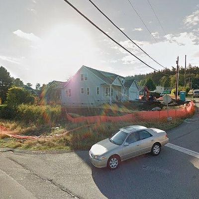 1207 Hartford Ave, Anacortes, WA 98221