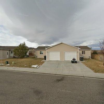 1209 Blue Water Ct, Cody, WY 82414