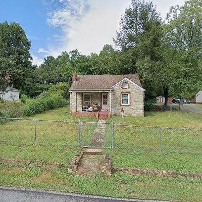 1214 Plaza St Nw, Lenoir, NC 28645