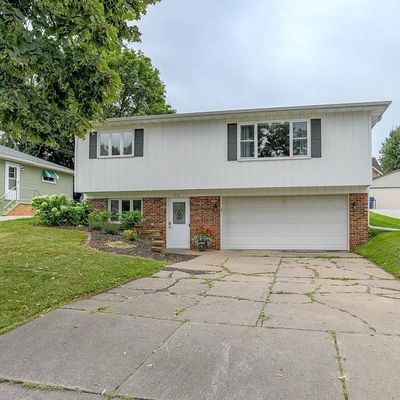 1217 Brown St, Wausau, WI 54403