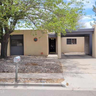 1217 Mountain Shadow St, Las Cruces, NM 88001