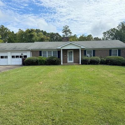 122 Pettyjohn Dr, Elkin, NC 28621