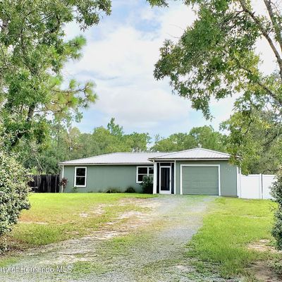 12221 Snowy Egret Ave, Weeki Wachee, FL 34614