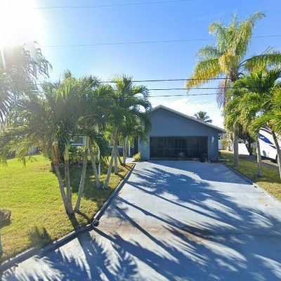 12233 Star Shell Dr, Matlacha Isles, FL 33991