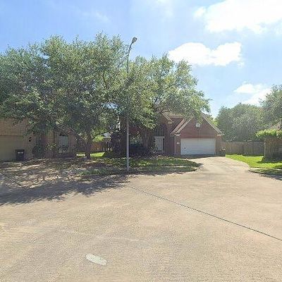 12310 Robin Meadow Cir, Stafford, TX 77477