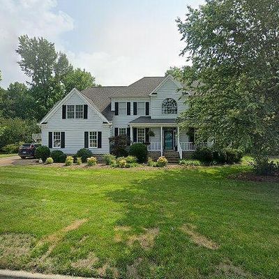 124 Bradley Dr, Yorktown, VA 23692