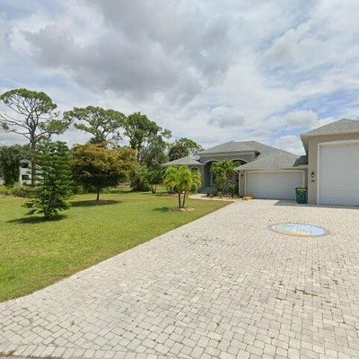 124 Cutlass Dr, Rotonda West, FL 33947