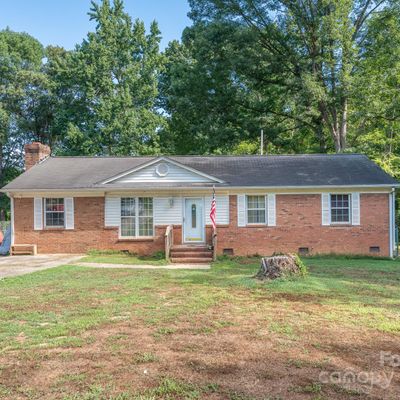 124 Shady Bluff Dr, Gastonia, NC 28052