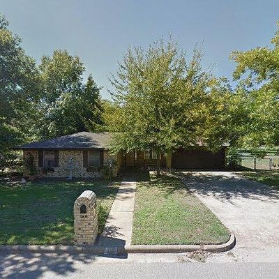 1245 N Newsom St, Mineola, TX 75773