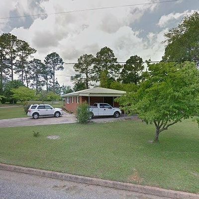 1101 N Trinity St, Geneva, AL 36340