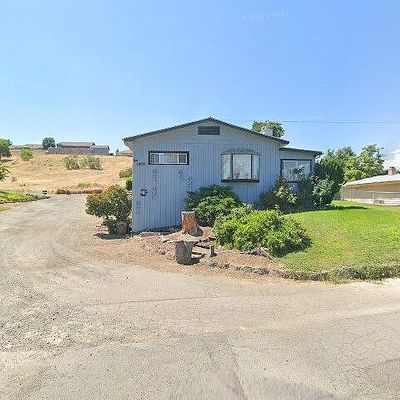 1101 W Naches Ave, Selah, WA 98942