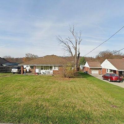 1112 Summerset Dr, Mckeesport, PA 15135