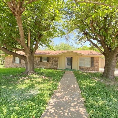 1115 E Ross St, Hamilton, TX 76531