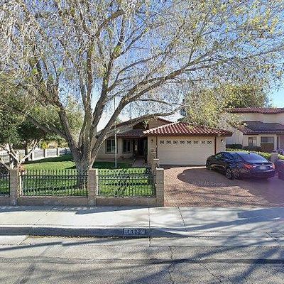 1122 E Avenue J6, Lancaster, CA 93535