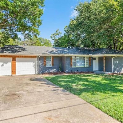 1125 Warden St, Benbrook, TX 76126