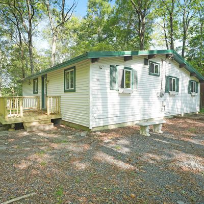 1126 Elk Dr, Bushkill, PA 18324