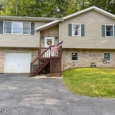 113 Beaver Slide Dr, Drums, PA 18222