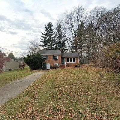 1130 Locust Grove Rd, York, PA 17402