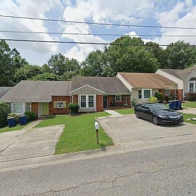 1131 King Arthur Ct, Alabaster, AL 35007