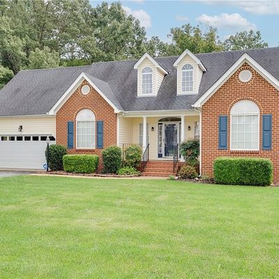 114 Brijidan Ln, Colonial Heights, VA 23834