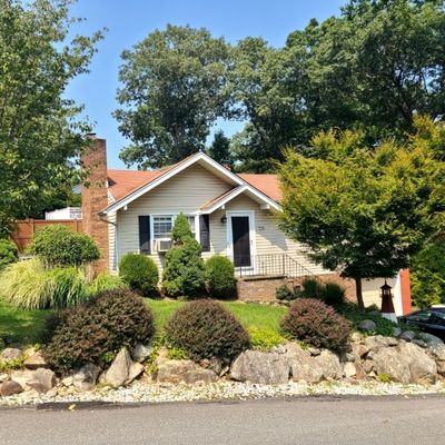 114 Bishop Rock Rd, Hopatcong, NJ 07843