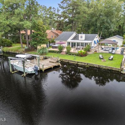 114 Outrigger Rd, New Bern, NC 28562