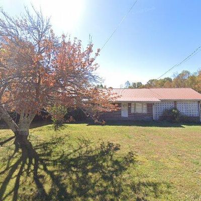 1140 Tom Price Rd, Jamestown, TN 38556