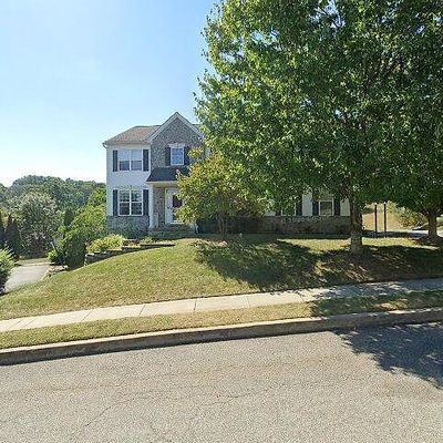 115 Mclaughlin Dr, Aston, PA 19014