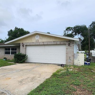 1321 Laurel Dr, Daytona Beach, FL 32117