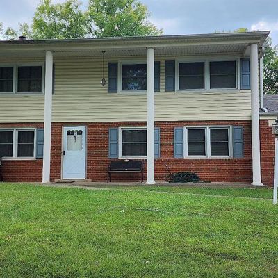 13226 Kurtz Rd, Woodbridge, VA 22193