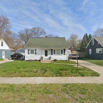 1332 Winchester Dr, Muskegon, MI 49441