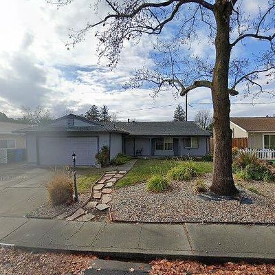 134 Olympic Cir, Vacaville, CA 95687