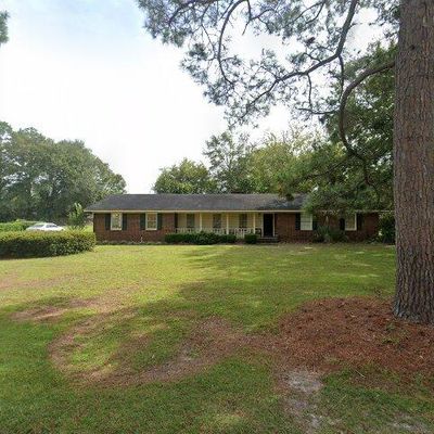 135 Glynn St, Jesup, GA 31545