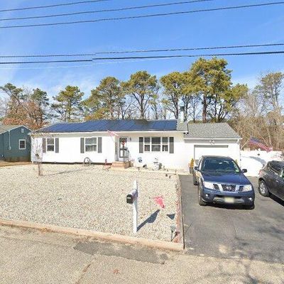 136 Smith Cir, Point Pleasant Boro, NJ 08742