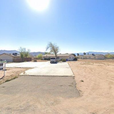 13615 Pauhaska Rd, Apple Valley, CA 92308