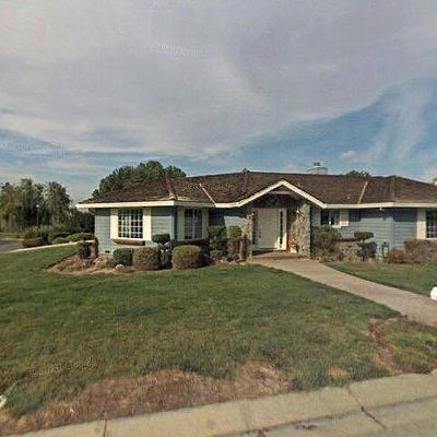 1365 S Ridgemark Dr, Hollister, CA 95023