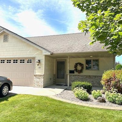 138 Somerset Ln, Kimberly, WI 54136