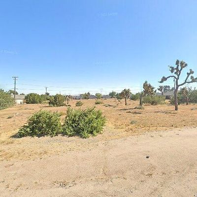 13985 Smoke Tree St, Hesperia, CA 92345