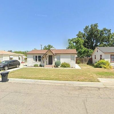 14 E Danner Ave, Porterville, CA 93257