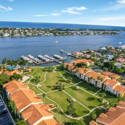 140 Yacht Club Way, Hypoluxo, FL 33462