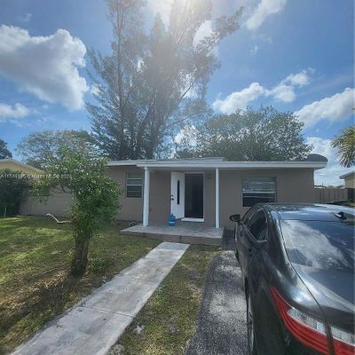 1402 Nw 13 Th Ct, Fort Lauderdale, FL 33311