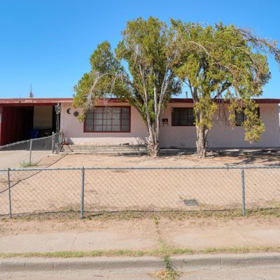 1404 Stull Drive, Las Cruces, NM 88001