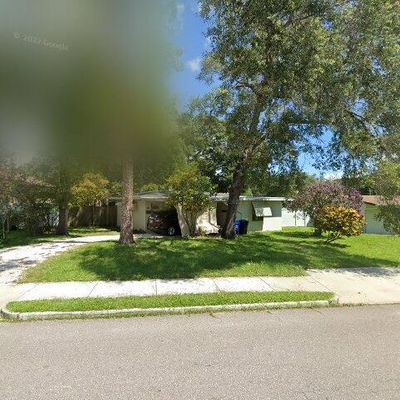 1405 50 Th Ave N, Saint Petersburg, FL 33703