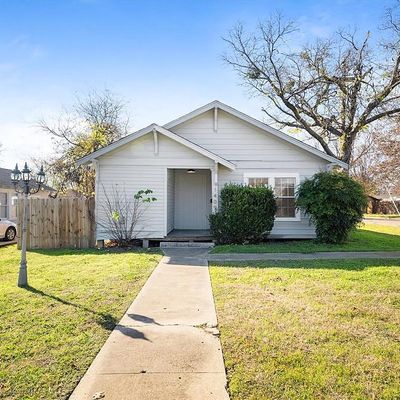 1409 N Preston St, Ennis, TX 75119