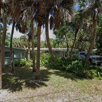 141 Garden Ln, Sarasota, FL 34242