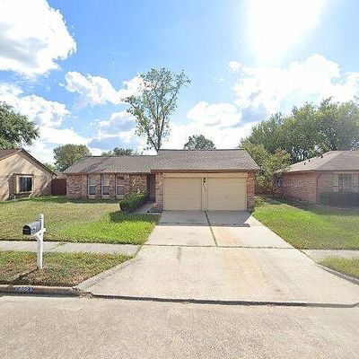 14123 Sandy Point Ln, Houston, TX 77066