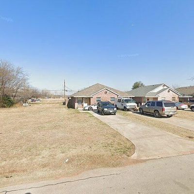 1419 E Robert St, Fort Worth, TX 76104