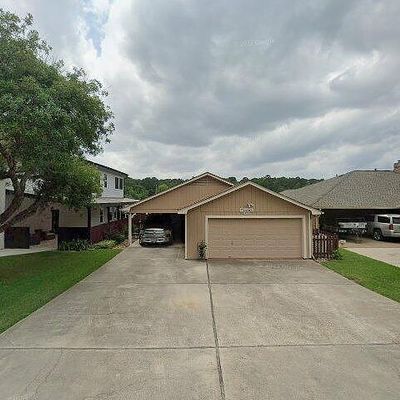 14251 Shadow Bay Dr, Willis, TX 77318