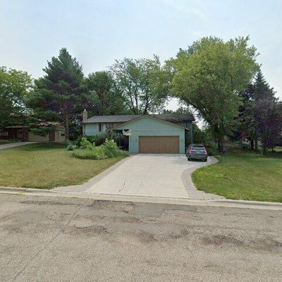 1428 Pioneer Ct, Northfield, MN 55057